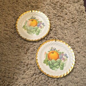 2 Vintage 1960s Aristochrome Matching Fruit Plates‎ 22K Gold Trim 7 in diameter